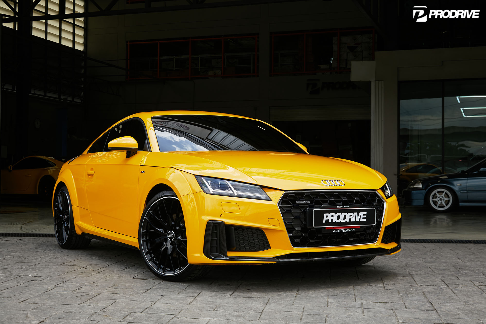 Audi TT x ARMYTRIX x Carbon part