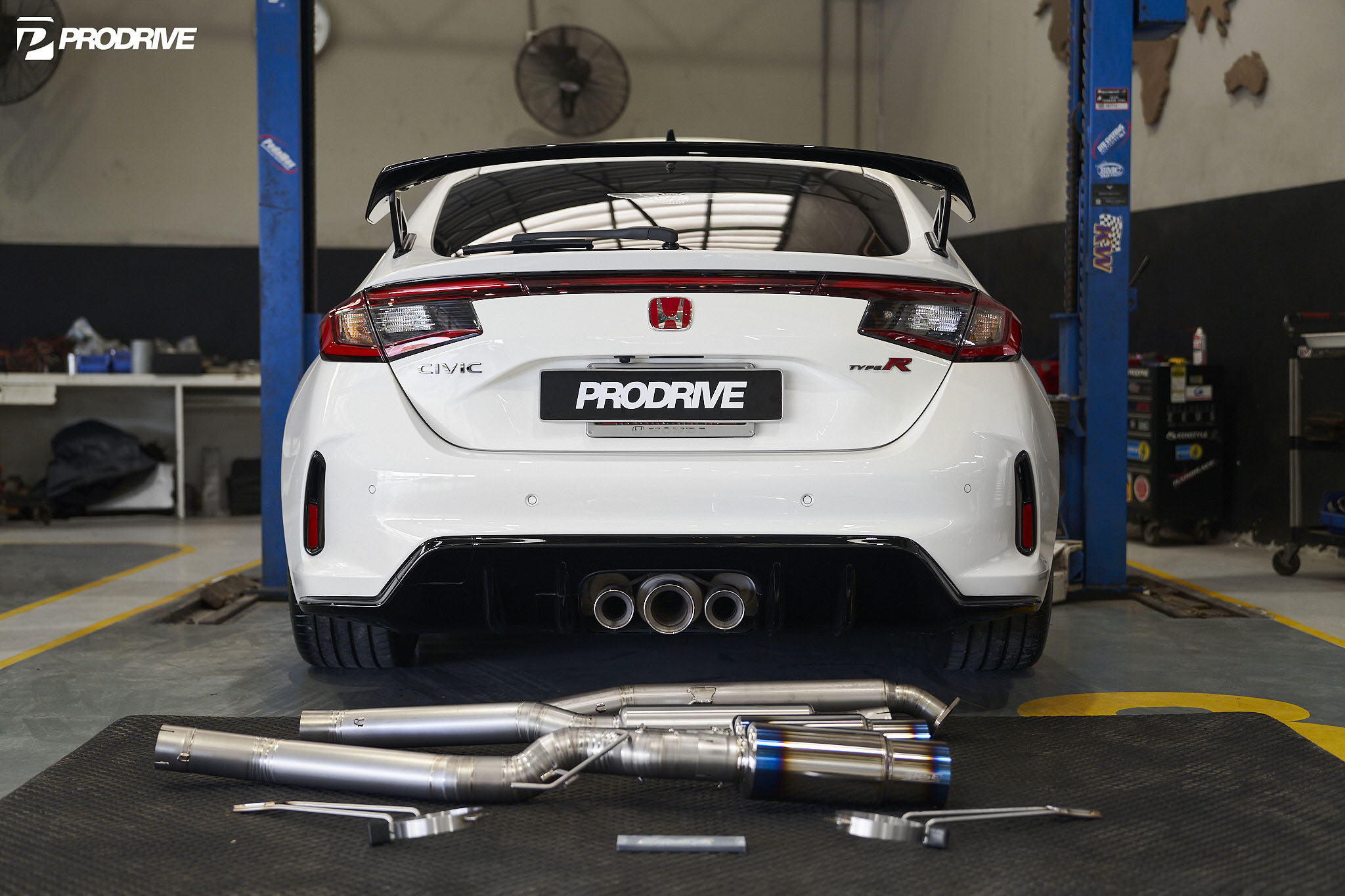 Honda Civic Type-R FL5 x Tomei / RSE Titanium Exhaust